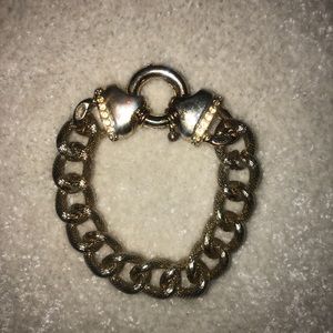 Gold chain bracelet
